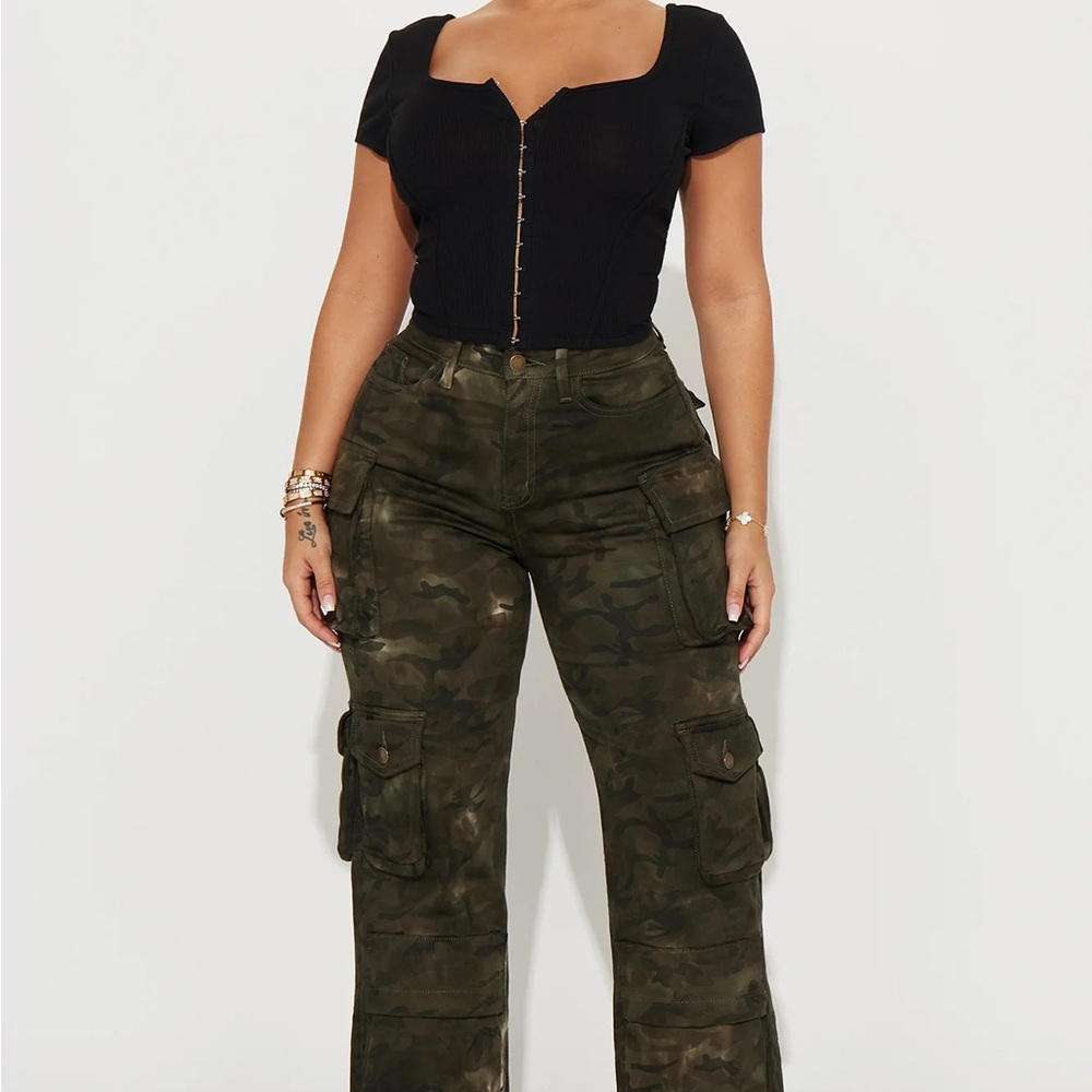 Fashion Nova Dark Green Jeans - Picture 3 of 5